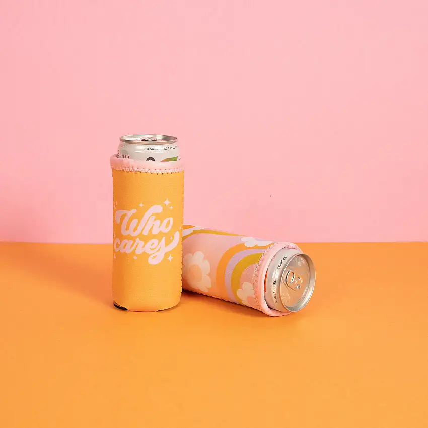 Wavy Daisy Reversible Slim Can Holders