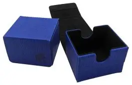 UPILE10375 Ultra Pro Legion Sentinel: Deck Box 100 - Blue