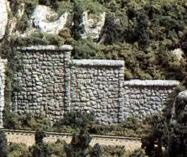 WOO-1261 Woodland Scenics HO Random Stone Retaining Wall (3)